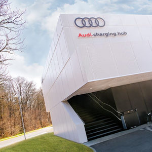 Audi centrum realizacia